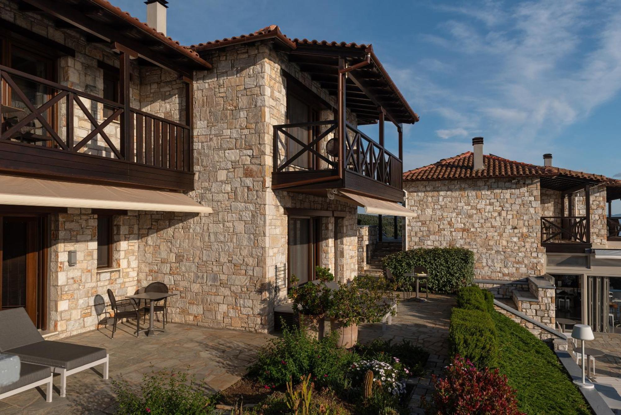 Karavia Lux Inn Áfissos Esterno foto