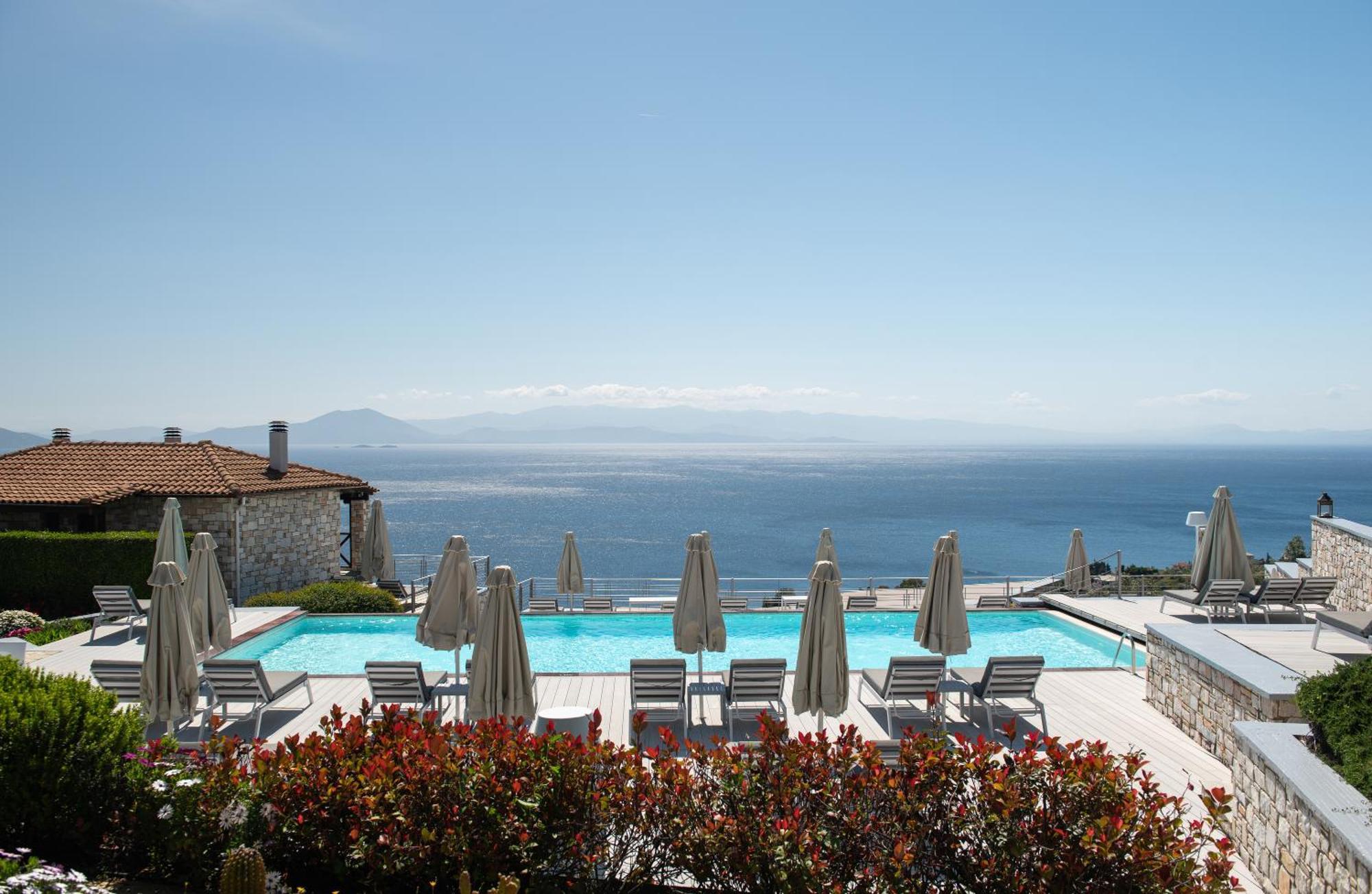Karavia Lux Inn Áfissos Esterno foto