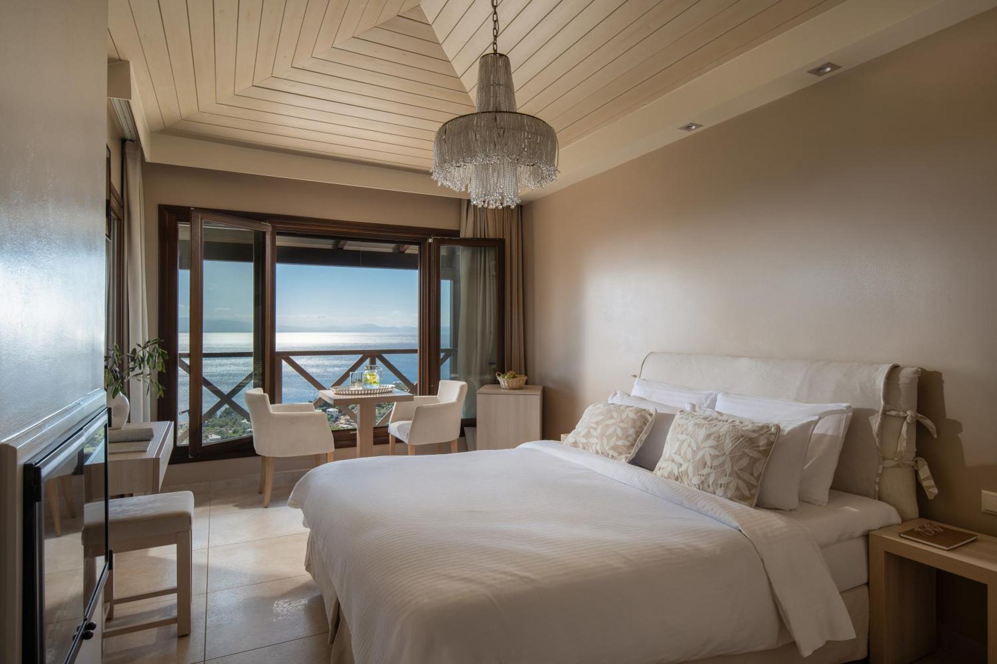 Karavia Lux Inn Áfissos Esterno foto