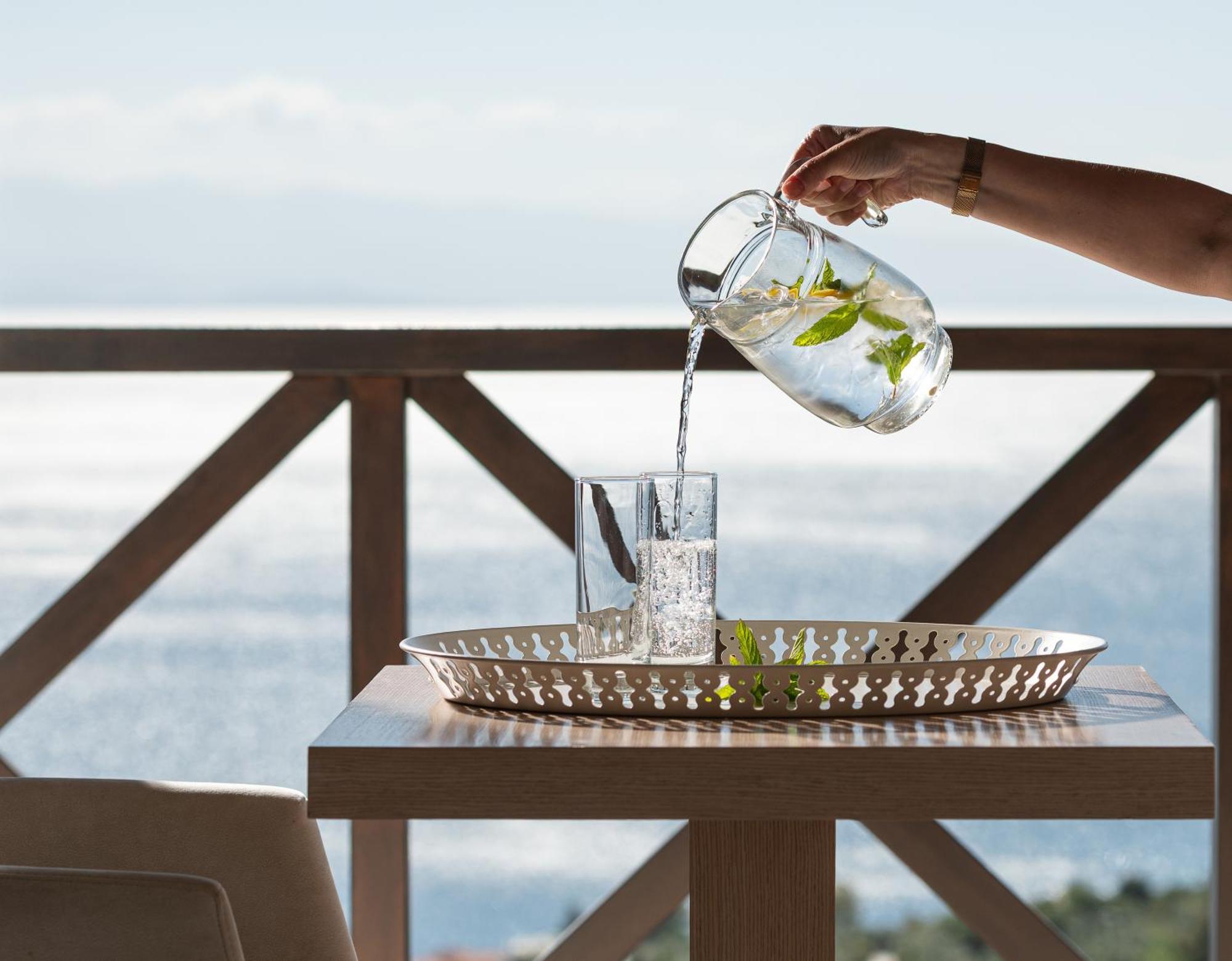 Karavia Lux Inn Áfissos Esterno foto